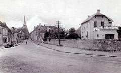 72 Saint Cosme de Vair Entree du Bourg